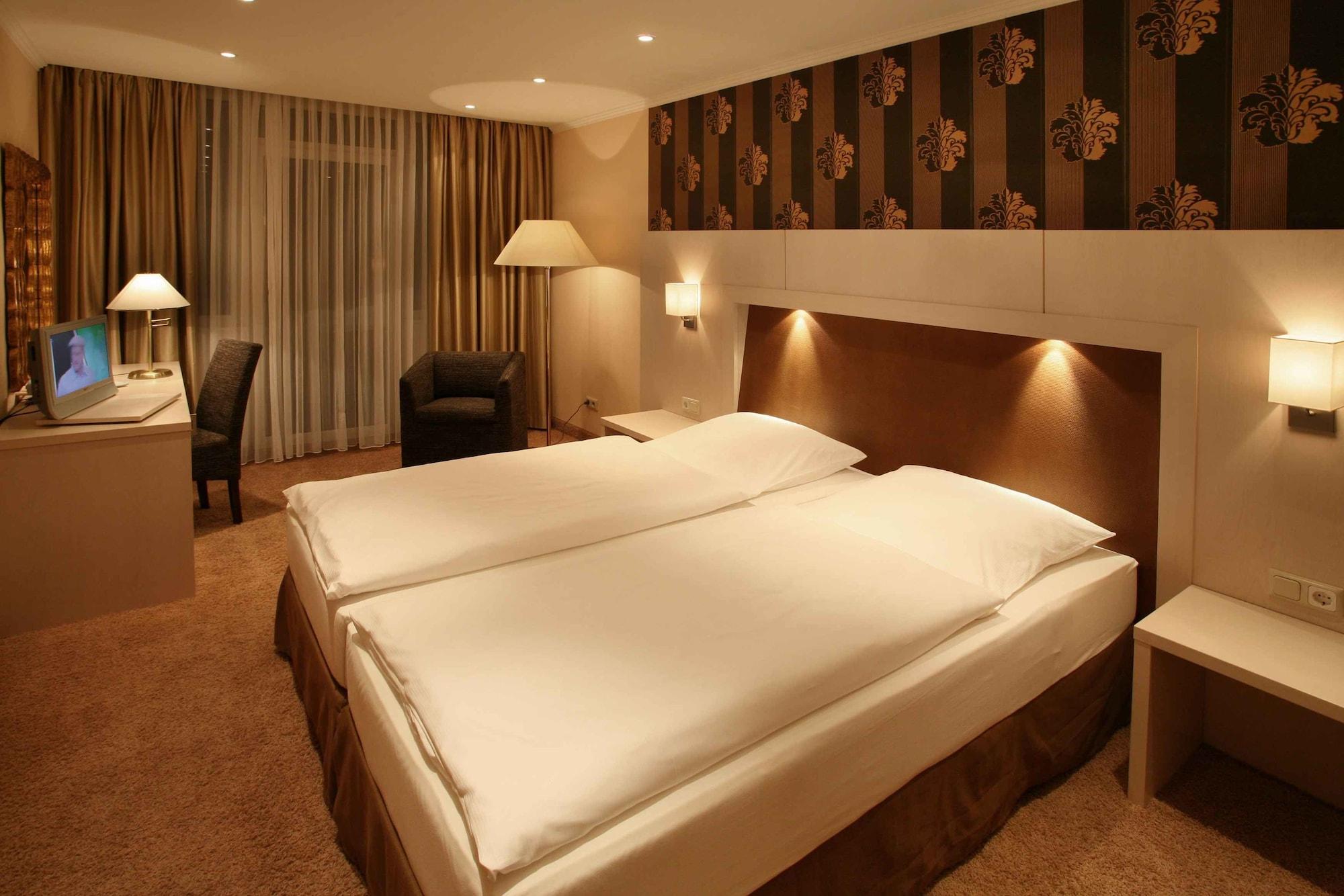 Hotel & Spa Waldecker Hof Willingen  Buitenkant foto